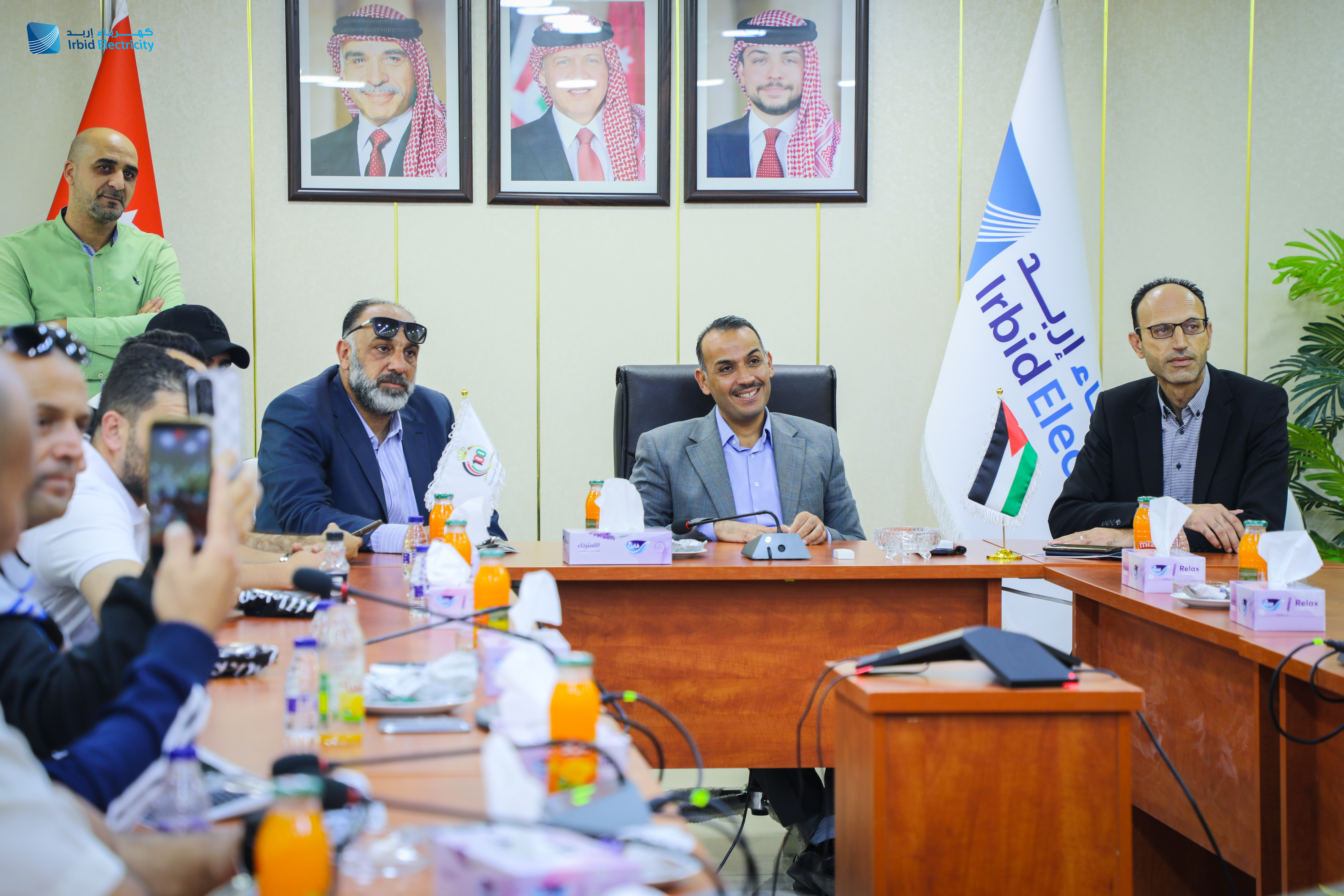 توديع المشاركين في رحلة العمرة